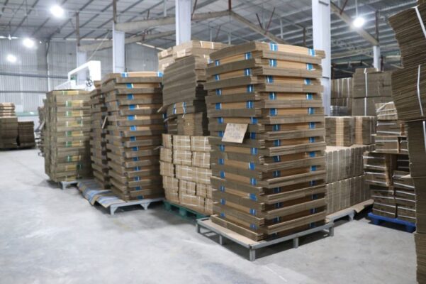 thùng carton tái chế